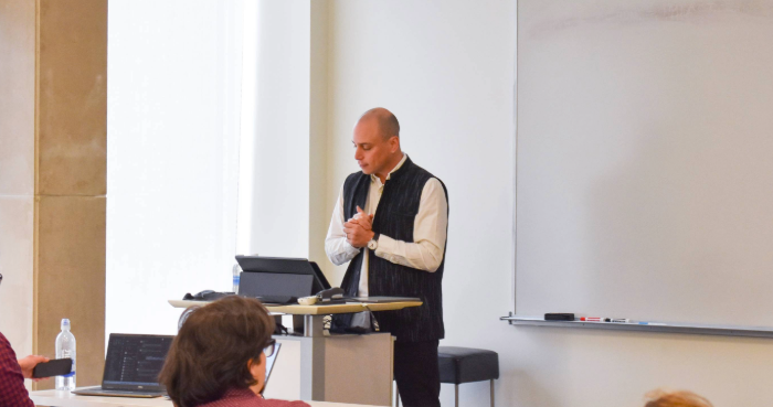 Benjamin Bradlow Speaking at Invited Speaker Series